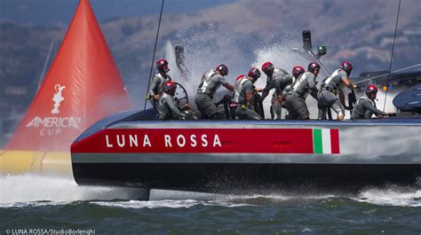 Luna Rossa, l'unione fa la forza: anche lo skipper Max  .